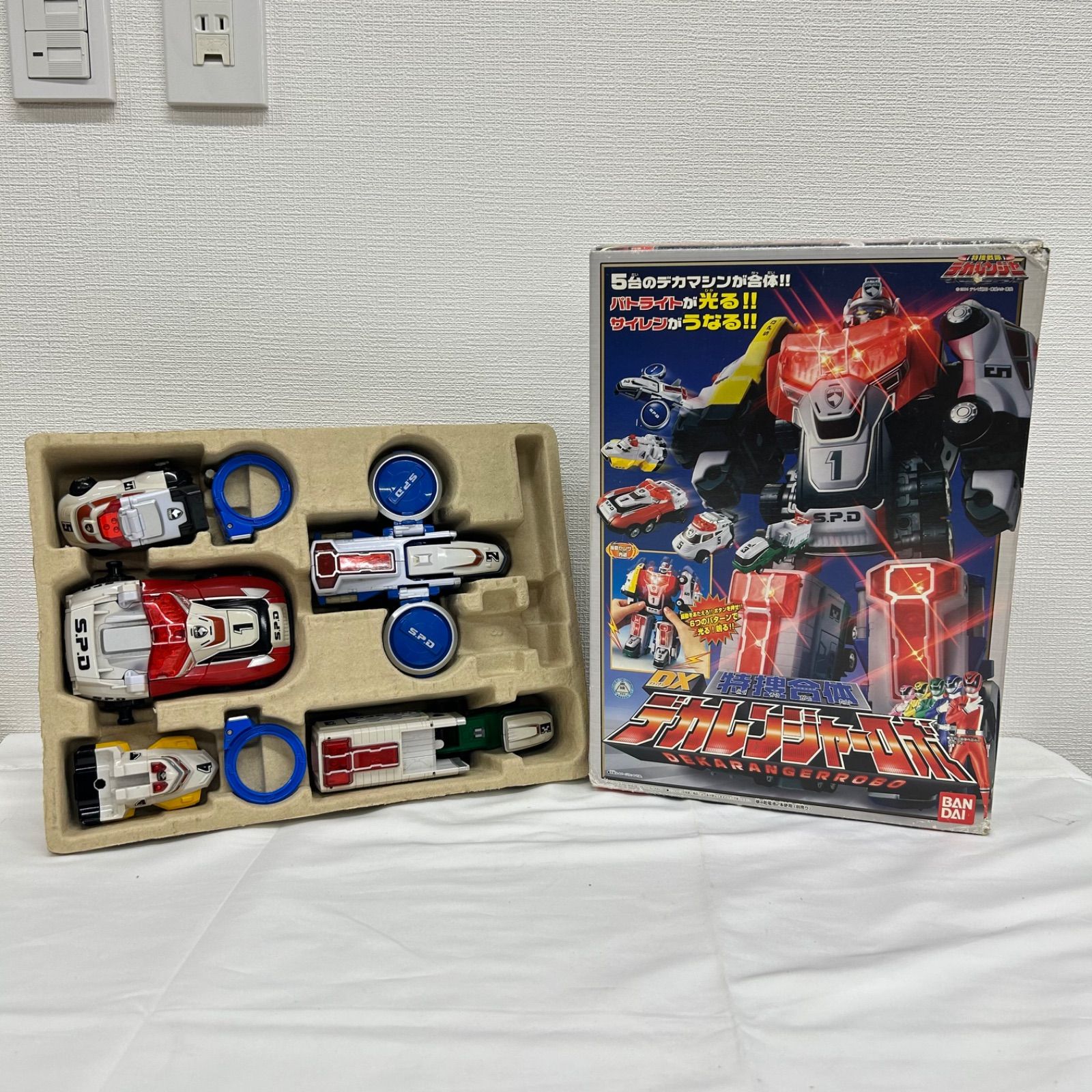 特撮戦隊 デカレンジャー DX 特撮合体 デカレンジャーロボ 欠品あり 現状品