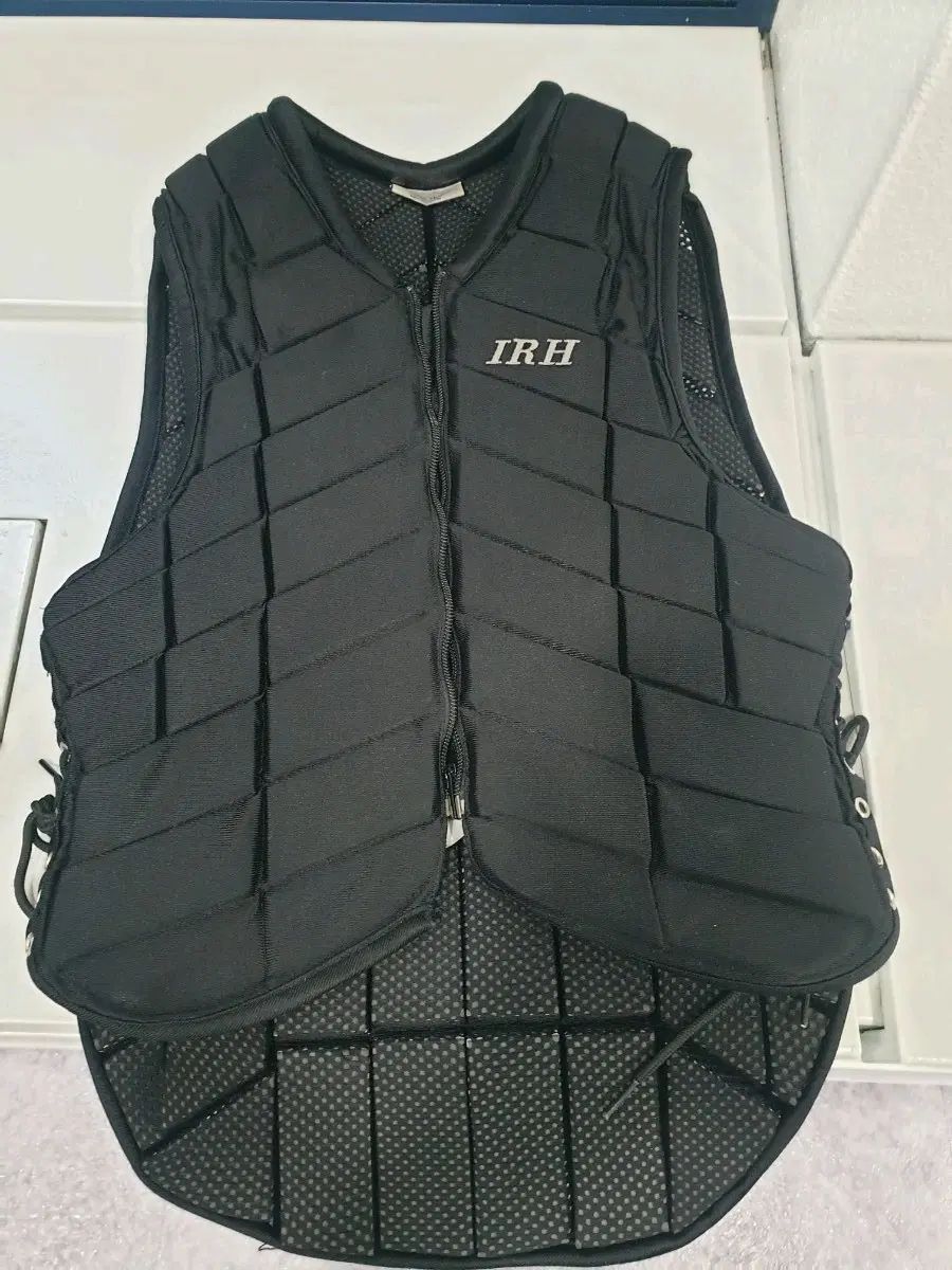乗馬 ベスト ヘルメット