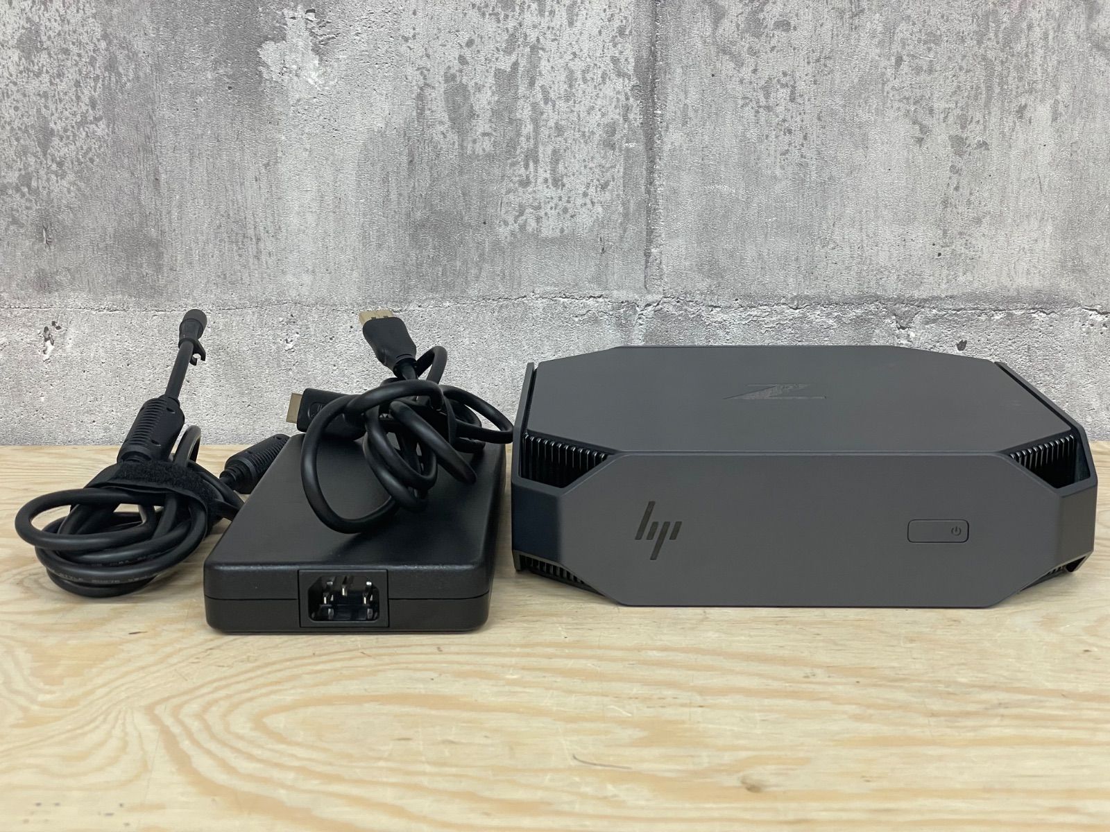 H-08031 日本HP 超小型ワークステーション HP Z2 Mini G4 通電確認初期化済み 美品