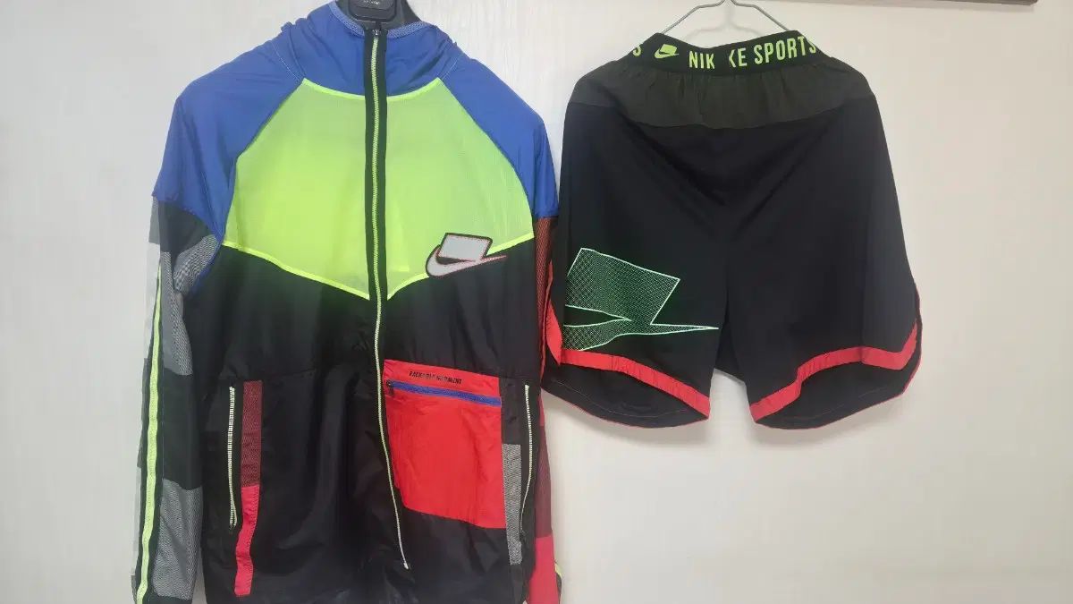 Nike ウィンドブレーカー L マルチカラー メンズ ナイキ ウィンドブレーカー マルチ COLOR