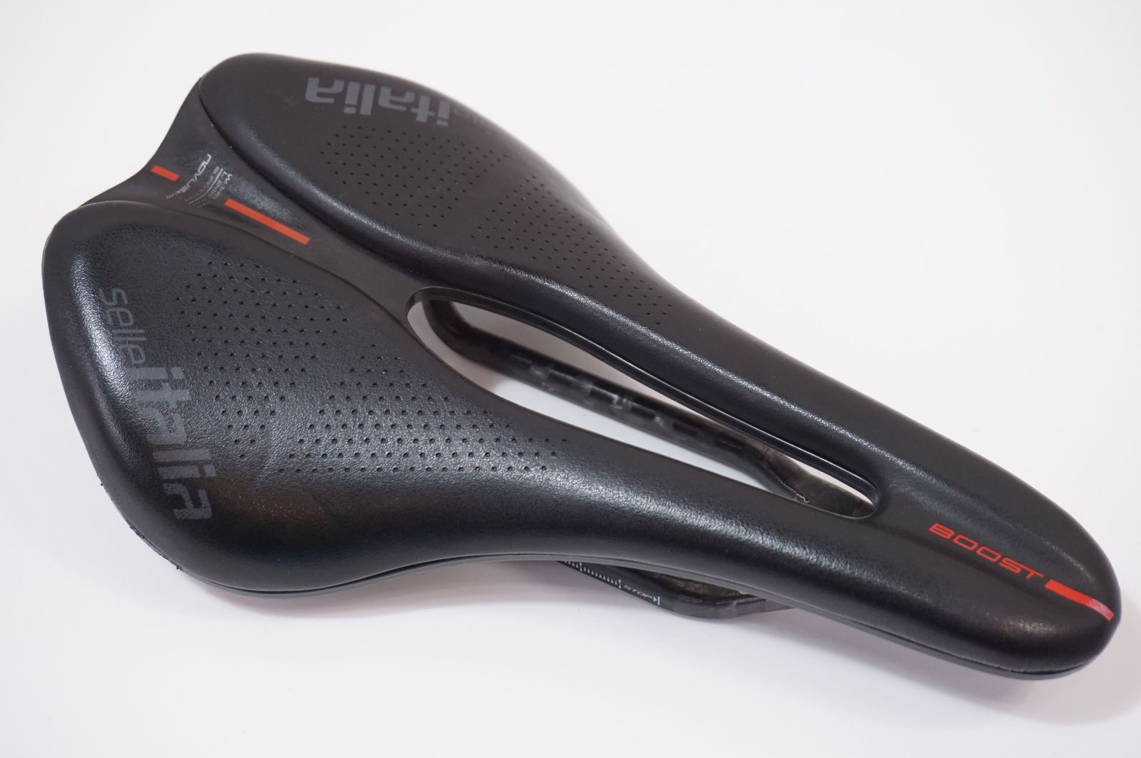 SELLE ITALIA 「セライタリア」 BOOST NOVUS EVO サドル / バイチャリ世田谷店