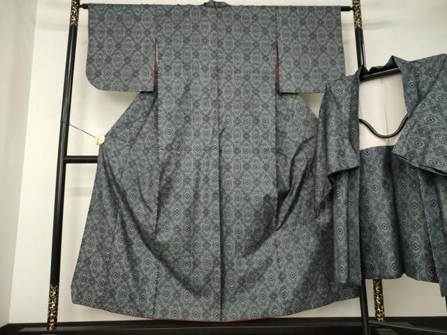 平和屋着物●アンティーク大島　本場大島紬　アンサンブル　割込み絣　亀甲花文　正絹　逸品　AABL3665ck