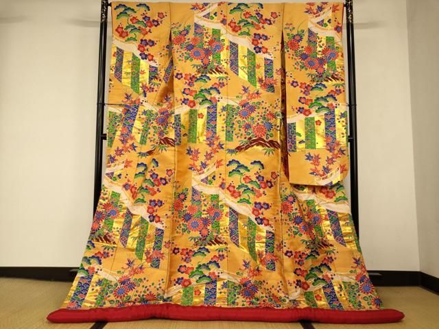 平和屋本店●色打掛　和装　婚礼　結婚式　花嫁　神社挙式　唐織　吉祥松竹梅文　金糸　逸品　AABK8339fw 42,250円
