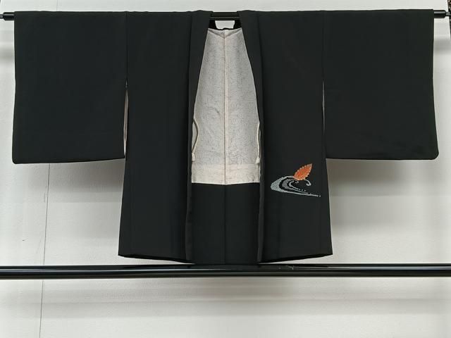 平和屋着物＃羽織　駒刺繍　流水草葉文　黒地　金糸　正絹　逸品　CABI9388ua