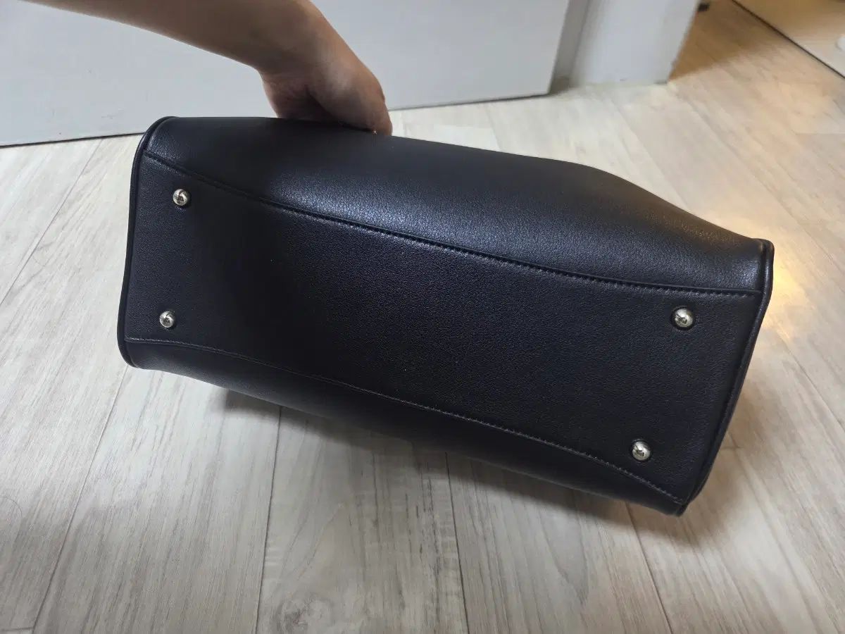 LOEUVRE ルーブル コス cosse ショルダーバッグ LOEUVRE ルーブル コス cosse ショルダーバッグ