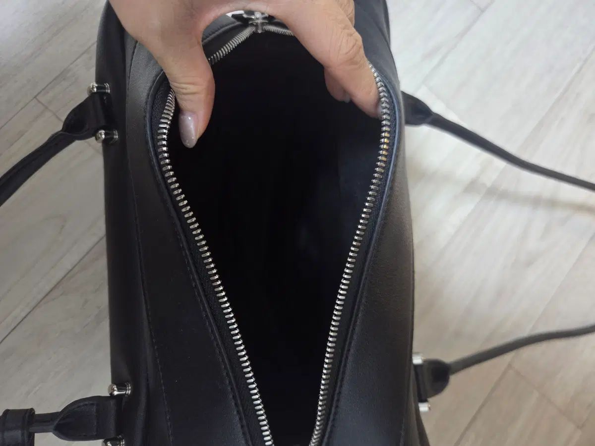LOEUVRE ルーブル コス cosse ショルダーバッグ LOEUVRE ルーブル コス cosse ショルダーバッグ