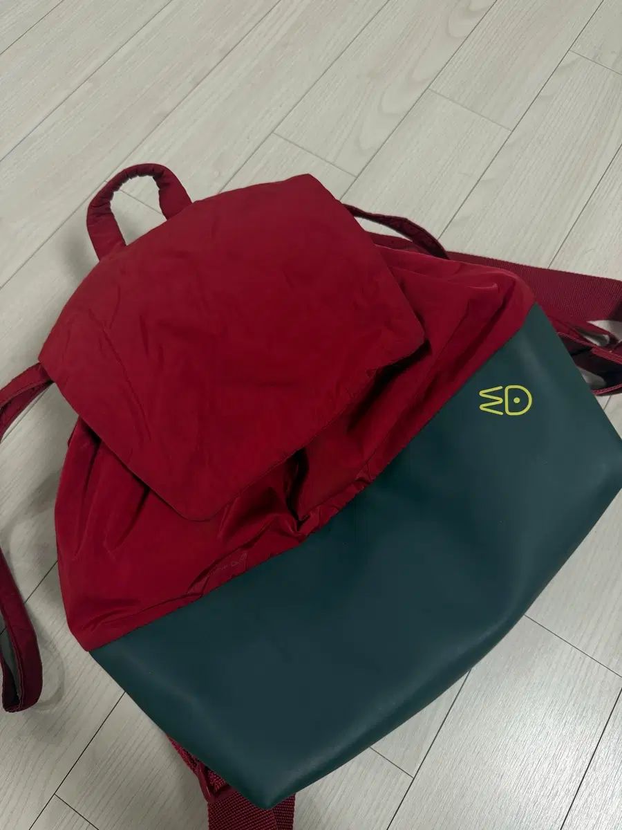 マンダリナダック バックパック 7,132円