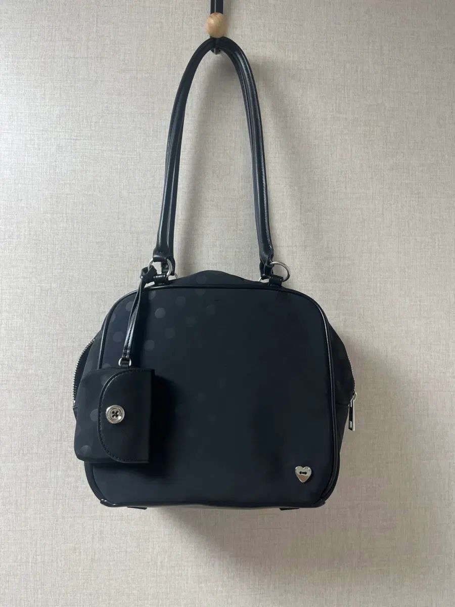 レイヴ モモボックス ショルダーバッグ