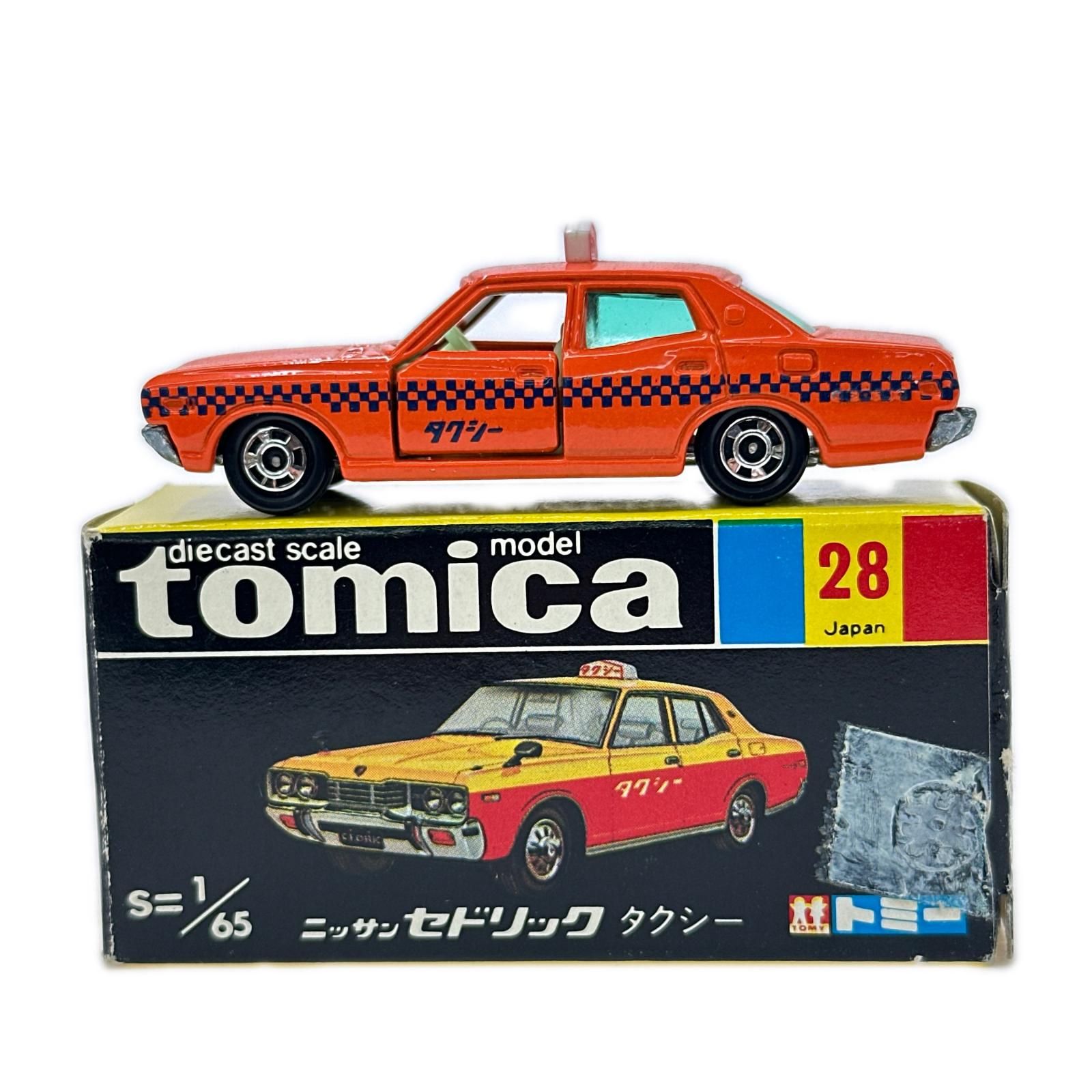 tomica 黒箱トミカ No.28 ニッサン セドリックタクシー 1/65スケール 日本製 オレンジ 11,000円