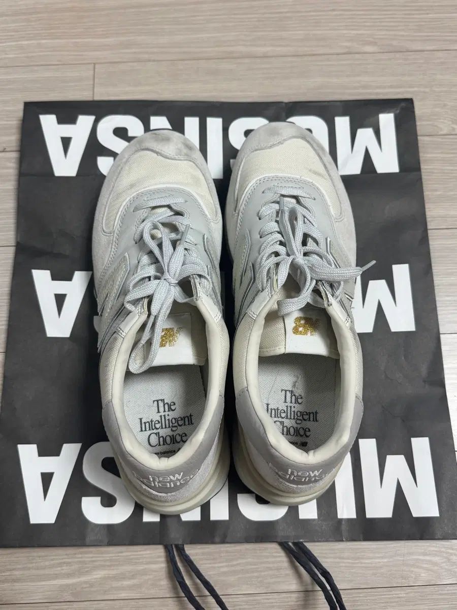 280 ニューバランス 574 レガシー 白 7,033円