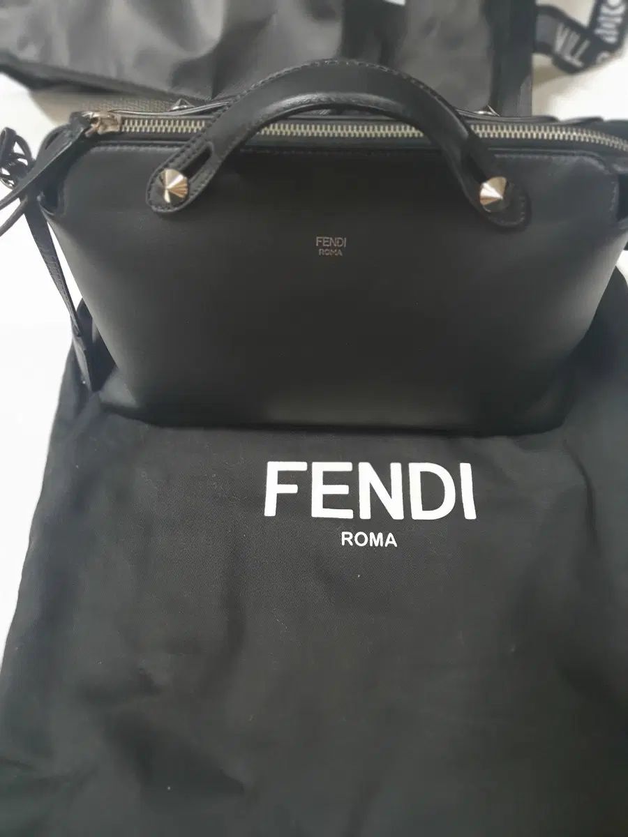 FENDI フェンディ バイザウェイ ミディアム トートバッグ ショルダーバッグ クロスバック