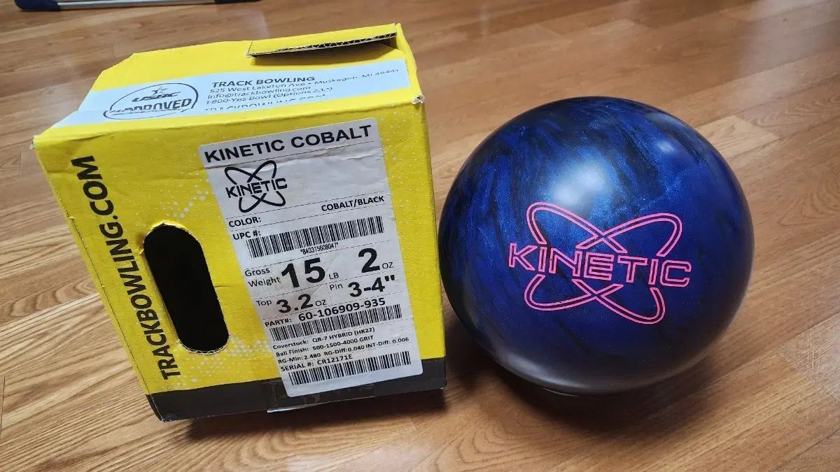 新品 ボーリング トラック キネティック コバルト 15 パウンド