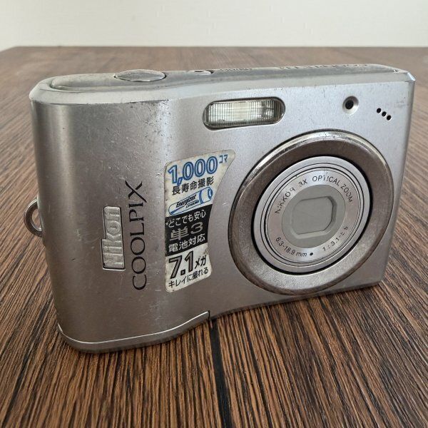 Nikon Coolpix L14 Silver Compact Digital Camera 7.1 Megapixel 3x Zoom Junk