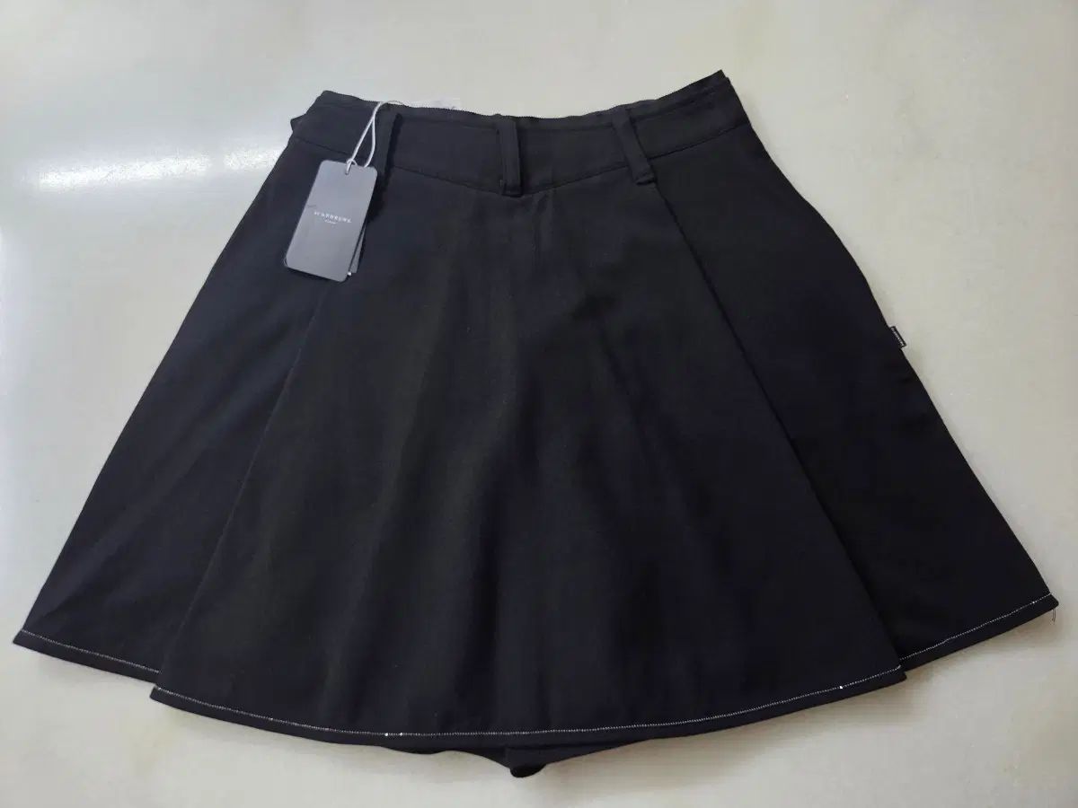 SAINT LUIS アンド ゴルフスカート