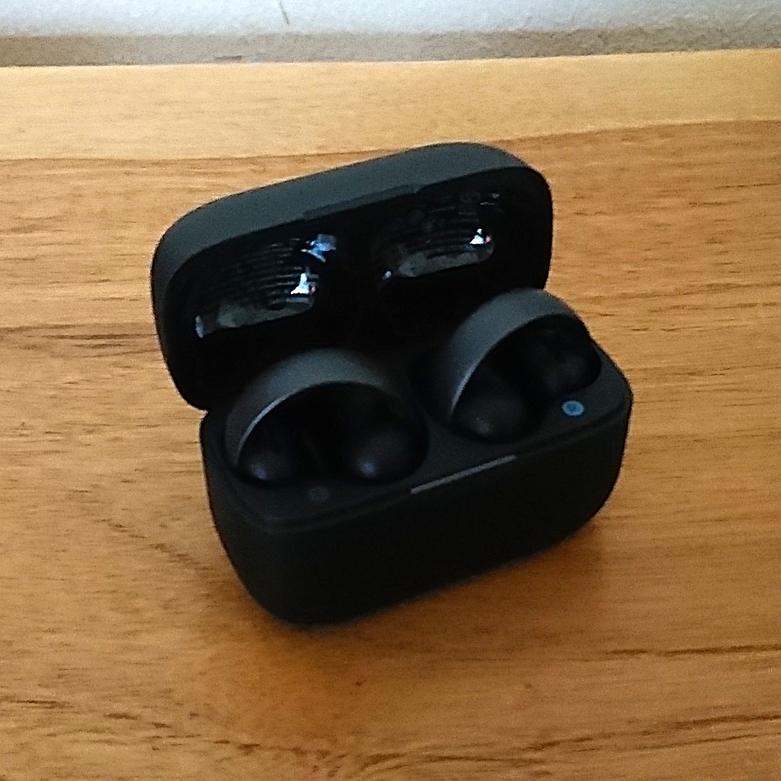 極美品・動作◎】Anker Soundcore AeroClip ミッドナイトブラック