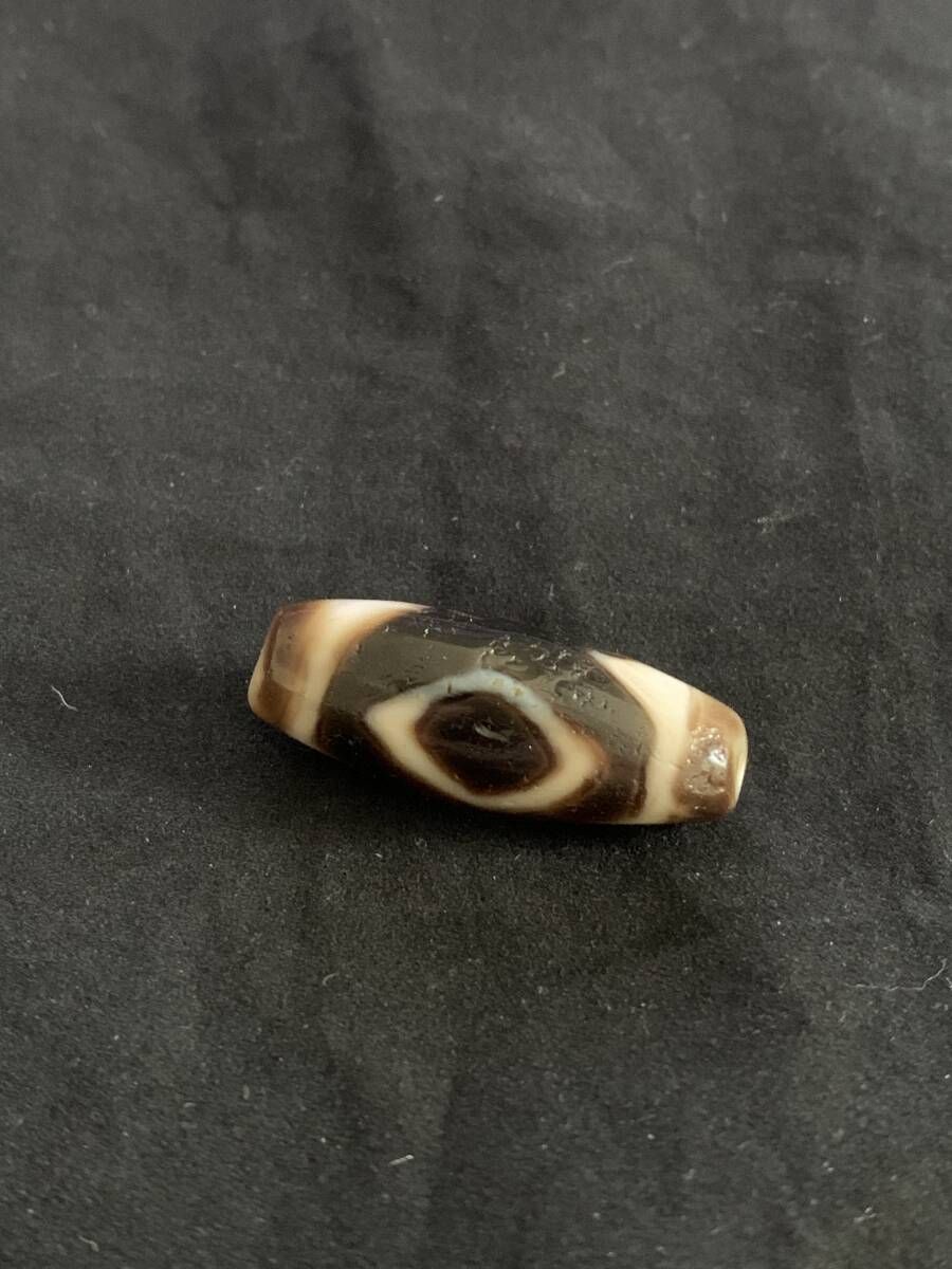 Dzi Beads ジービーズ 特殊 二眼天珠 チベタン チベット Two eyed