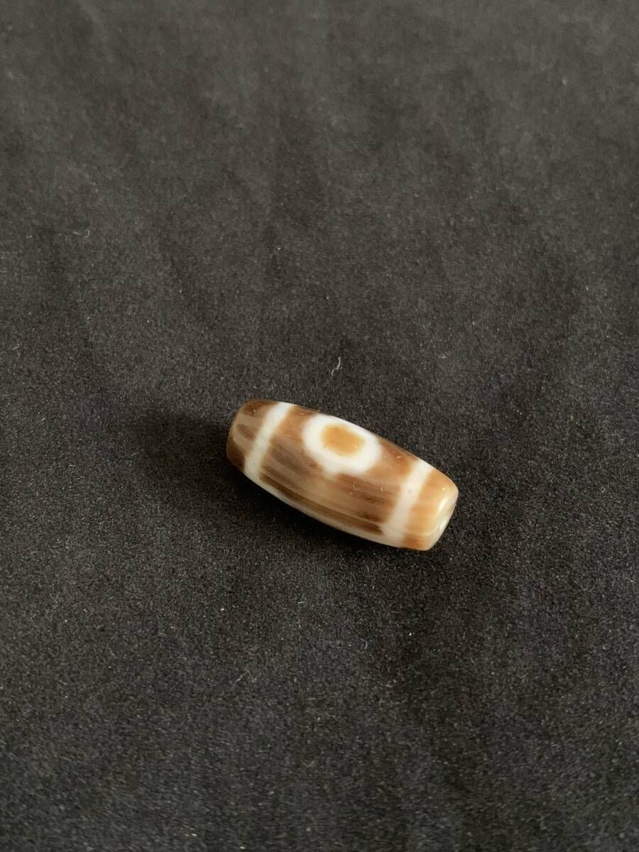 Dzi Beads ジービーズ 二眼天珠 特殊 チベタン チベット Two eyed