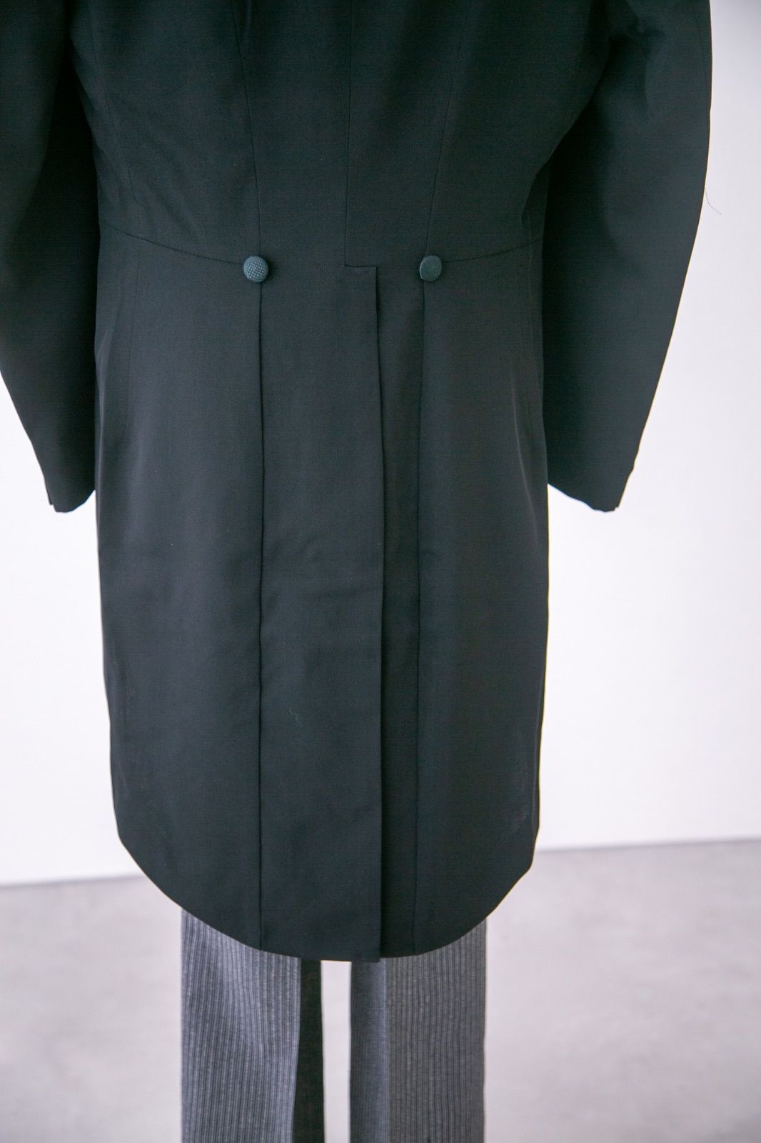 【夏用 モーニングスーツ　ブラック3P Size o-7】