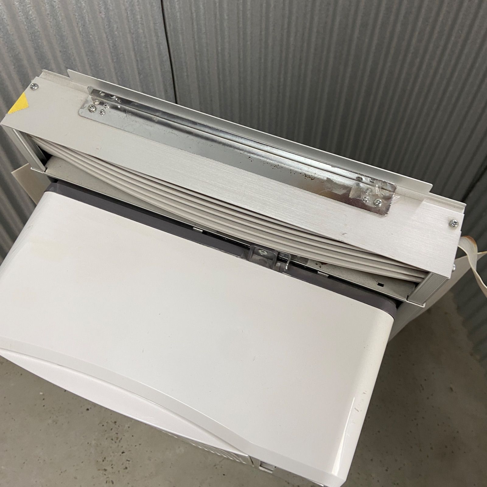 引取限定】リモコンなし コイズミ ウインドエアコン 窓用エアコン 2020