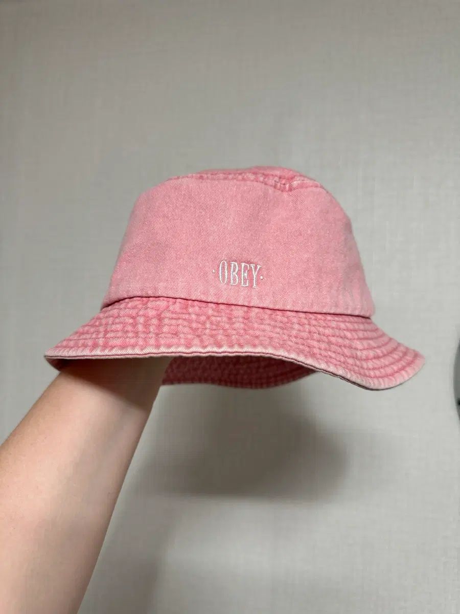 OBEY オベイ ボールド ピグメント ツイル バケットハット ピンク