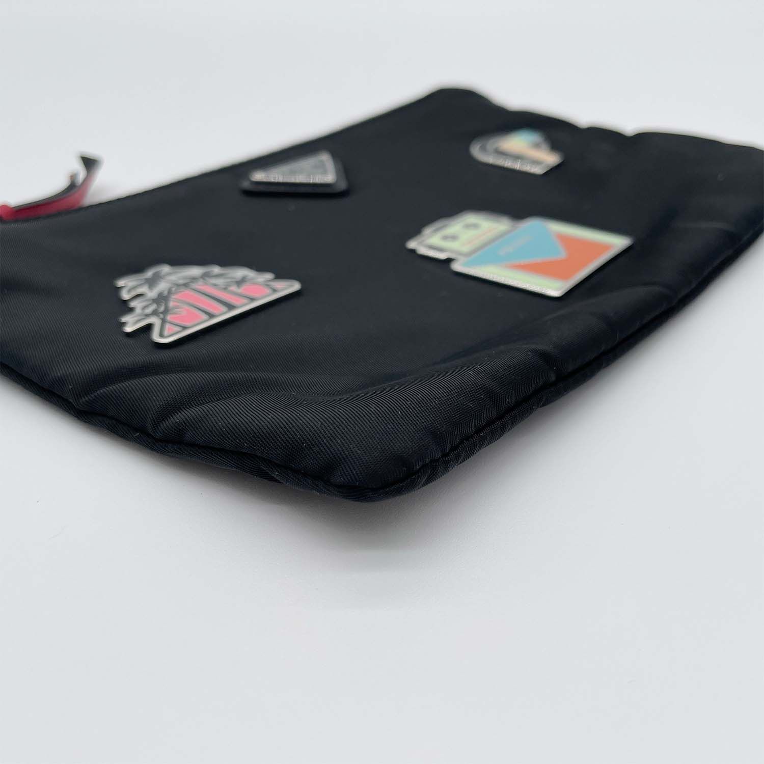 PRADA プラダ トライアングルロゴ 三角プレート ロボット ポーチ