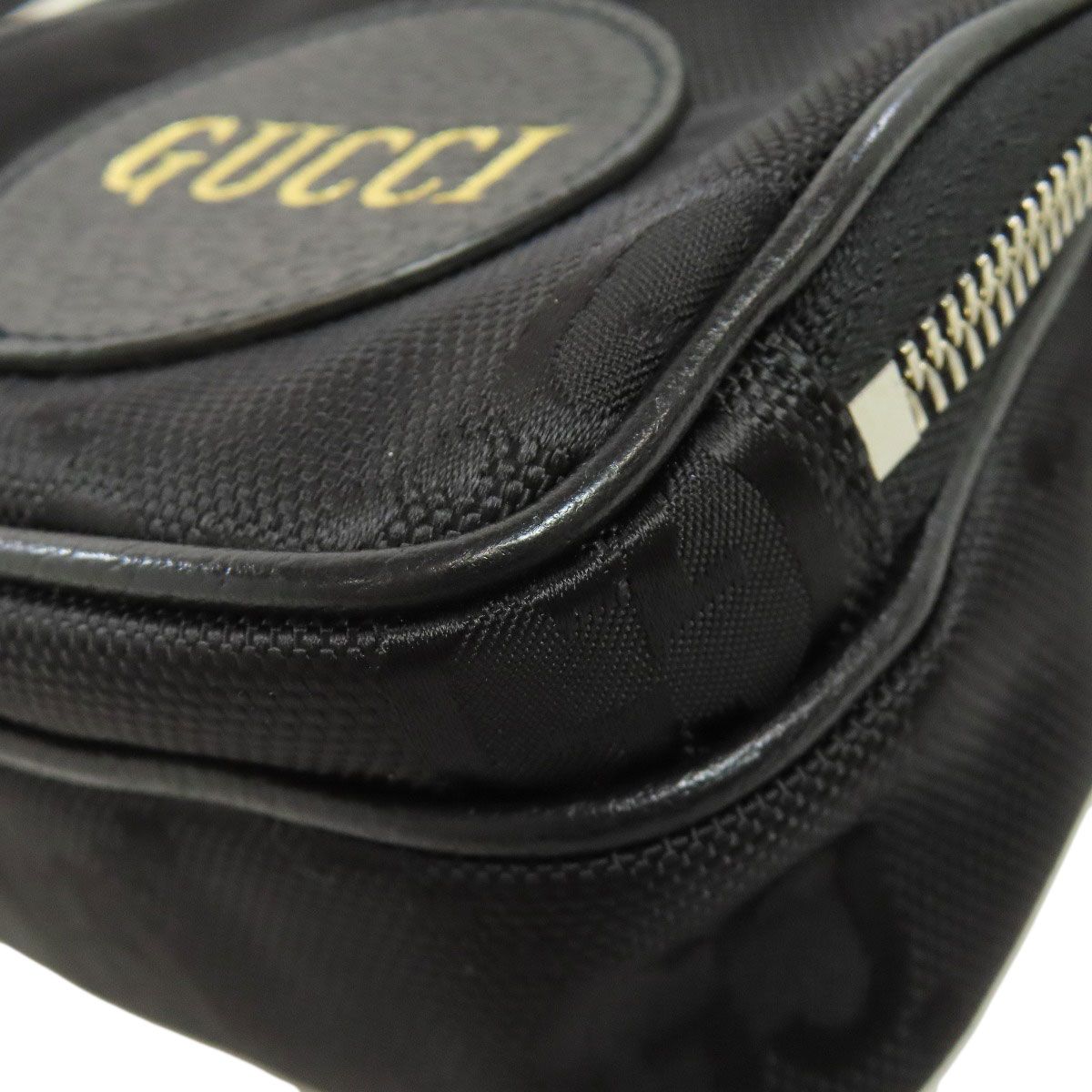 メルカリ市限定 最終価格!!GUCCI ロゴ ショルダーバッグ GUCCI グッチ 643882 オフザグリッド ショルダーバッグ ナイロン