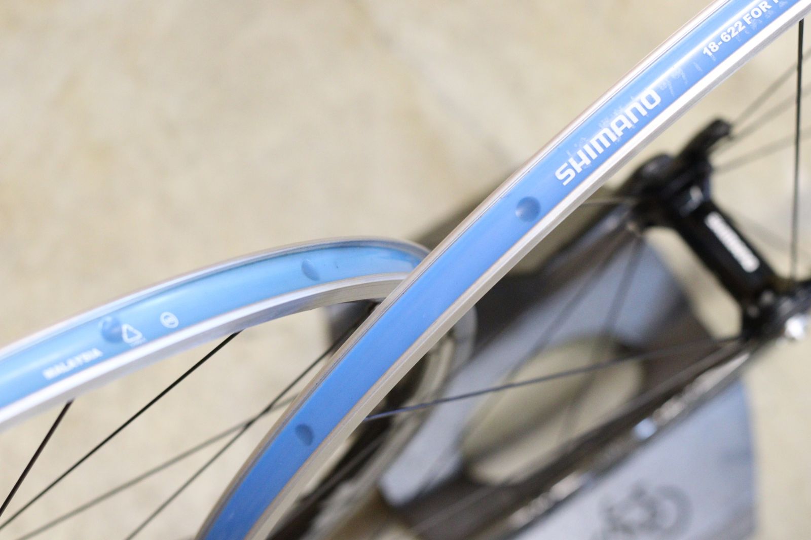 シマノ SHIMANO WH-RS81 C24 アルミ カーボンラッピング ホイール
