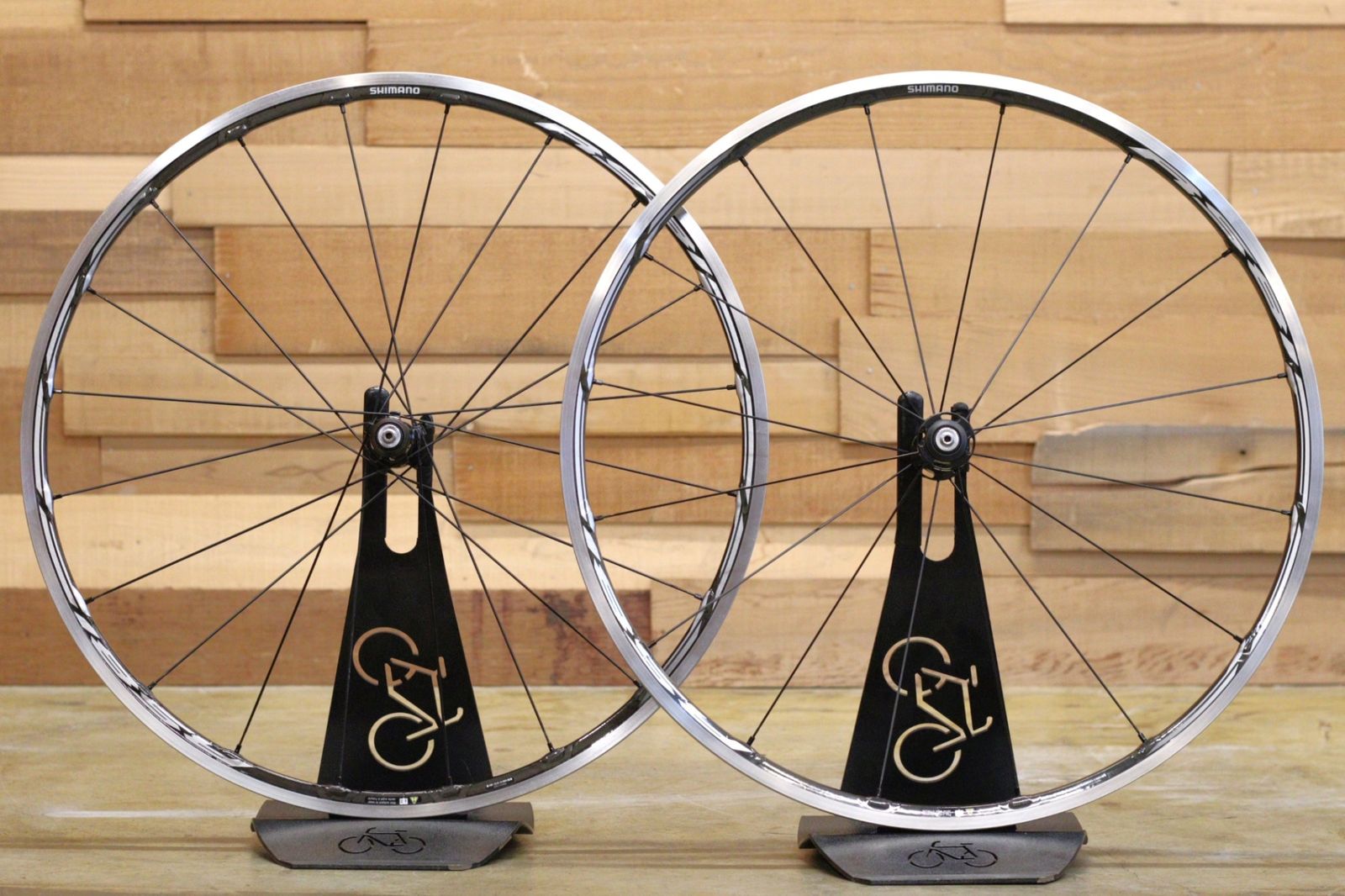 シマノ SHIMANO WH-RS81 C24 アルミ カーボンラッピング ホイール