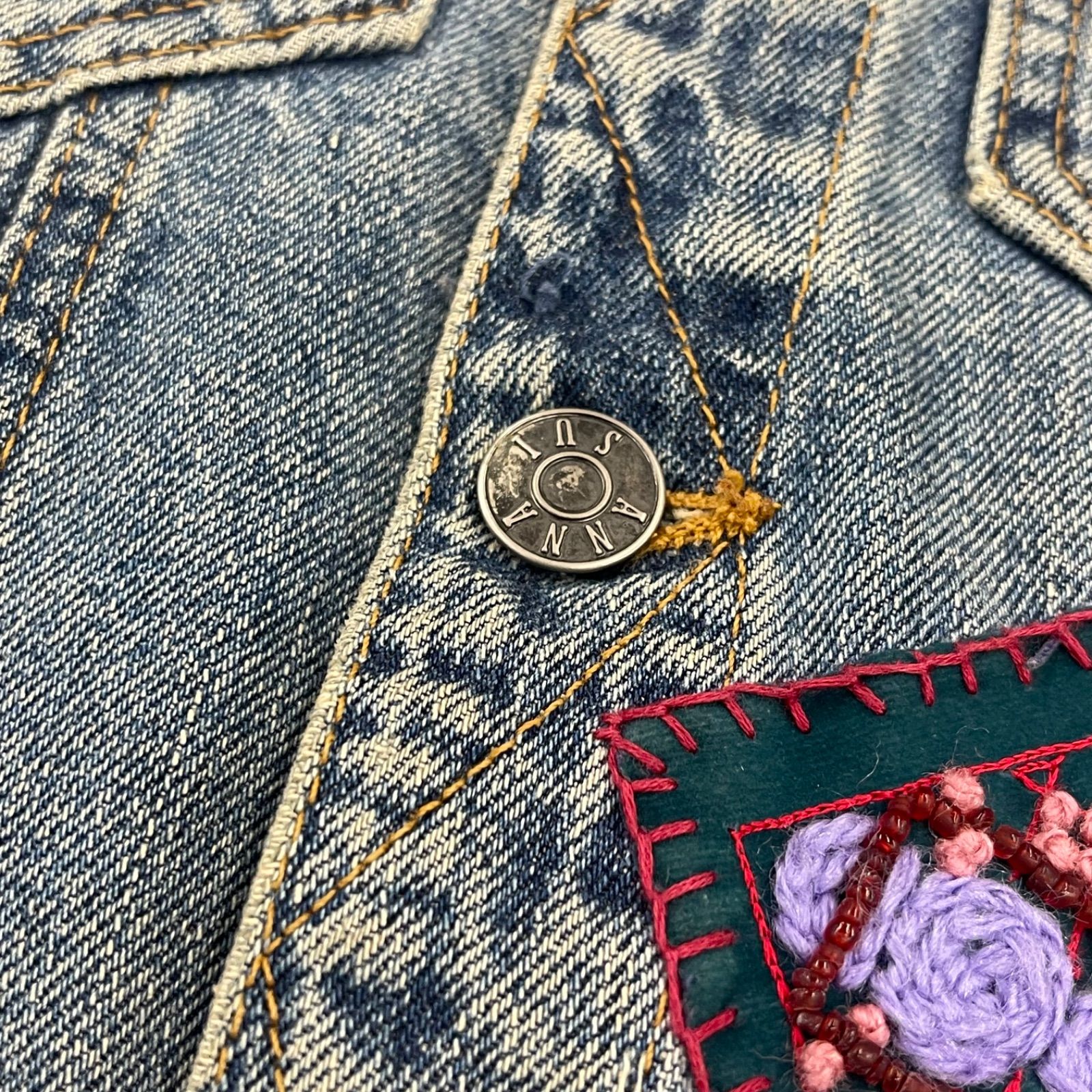 ANNA SUI 刺繍 デニムジャケット Gジャン - メルカリ
