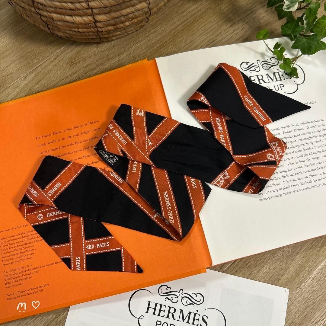 HERMESエルメス ツイリー ボルデュックリボン シルクスカーフ