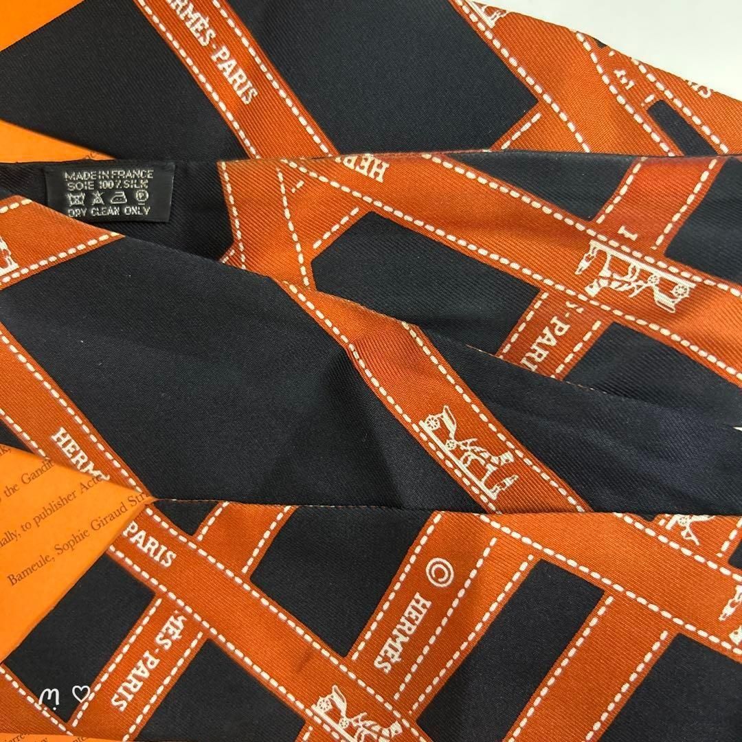 HERMESエルメス　ツイリー　ボルデュックリボン　シルクスカーフ　ロゴリボン柄 HERMESエルメス ツイリー ボルデュックリボン シルクスカーフ