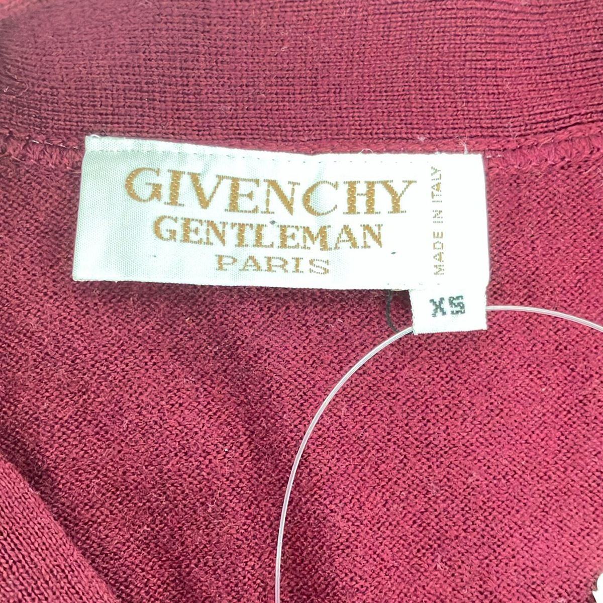 https://assets.mercari-shops-static.com/-/large/plain/2JVNMKFCEzZBCiF6Ms8pud.jpg@jpg