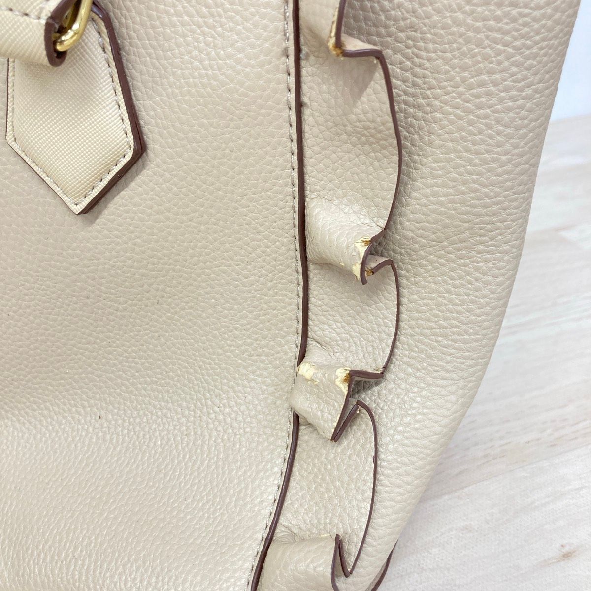 https://assets.mercari-shops-static.com/-/large/plain/2JVNYgnrKGwEKpJLPdDNr6.jpg@jpg