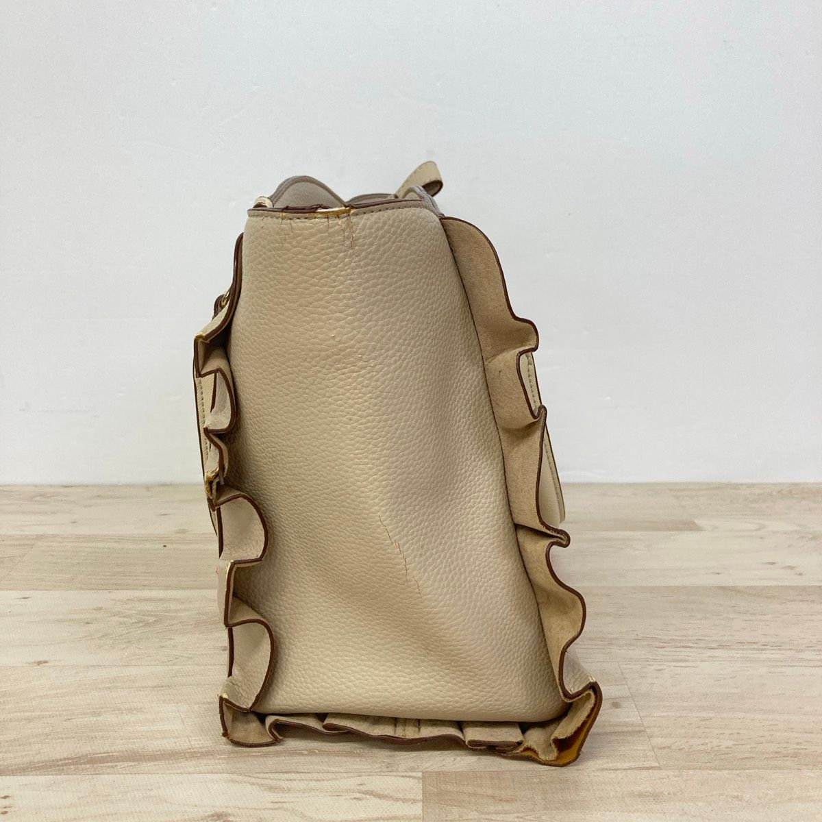 https://assets.mercari-shops-static.com/-/large/plain/2JVNYgo2UhW3eYuPhYdA2B.jpg@jpg