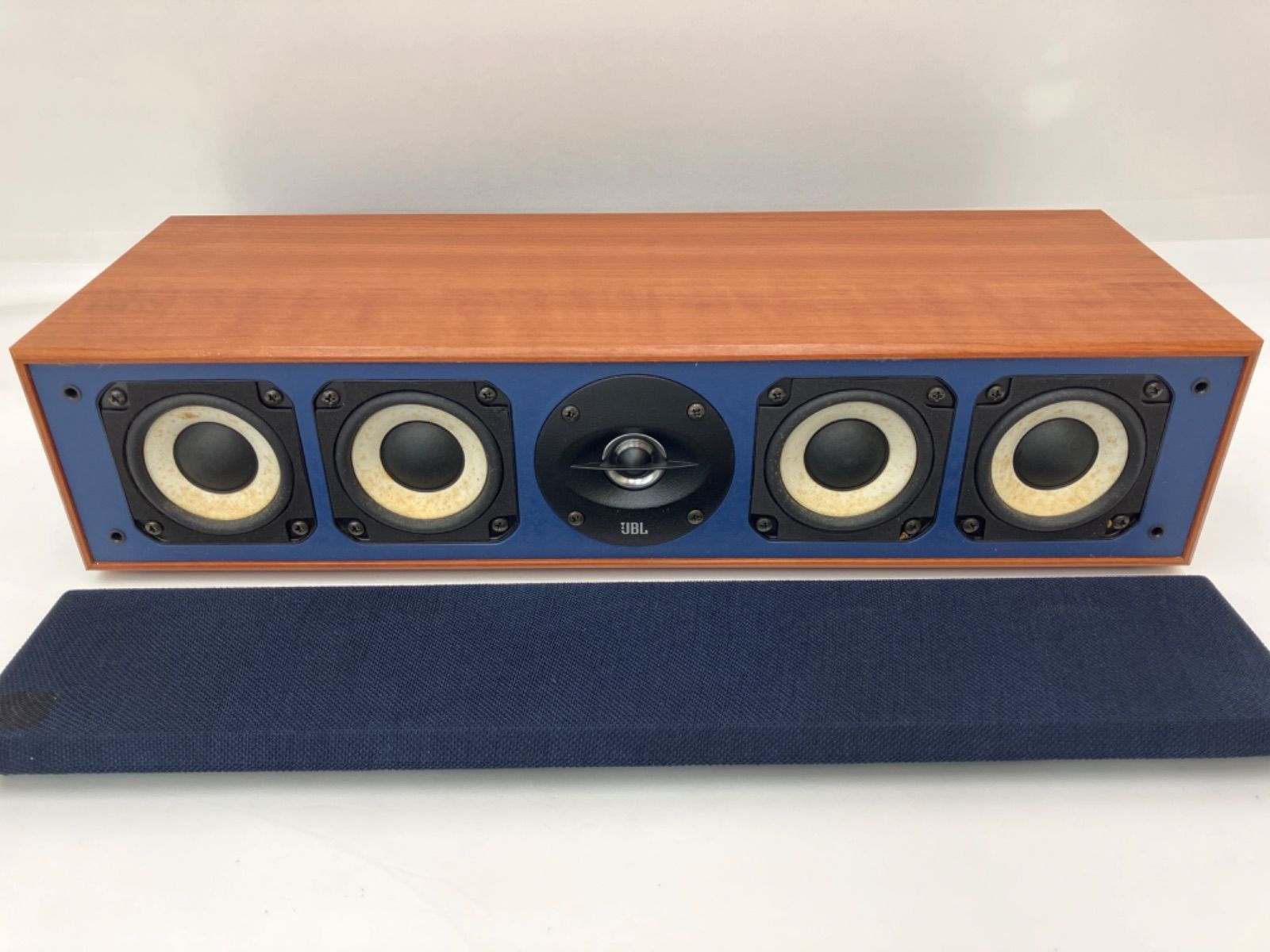 □ JBL ジェイビーエル A25C センタースピーカー - メルカリ