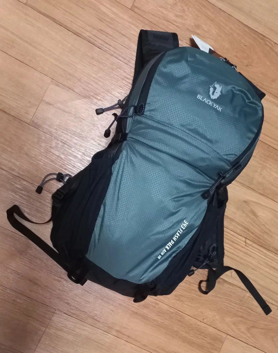ブラックヤク 등산リュック (未使用品) 18L 12,780円
