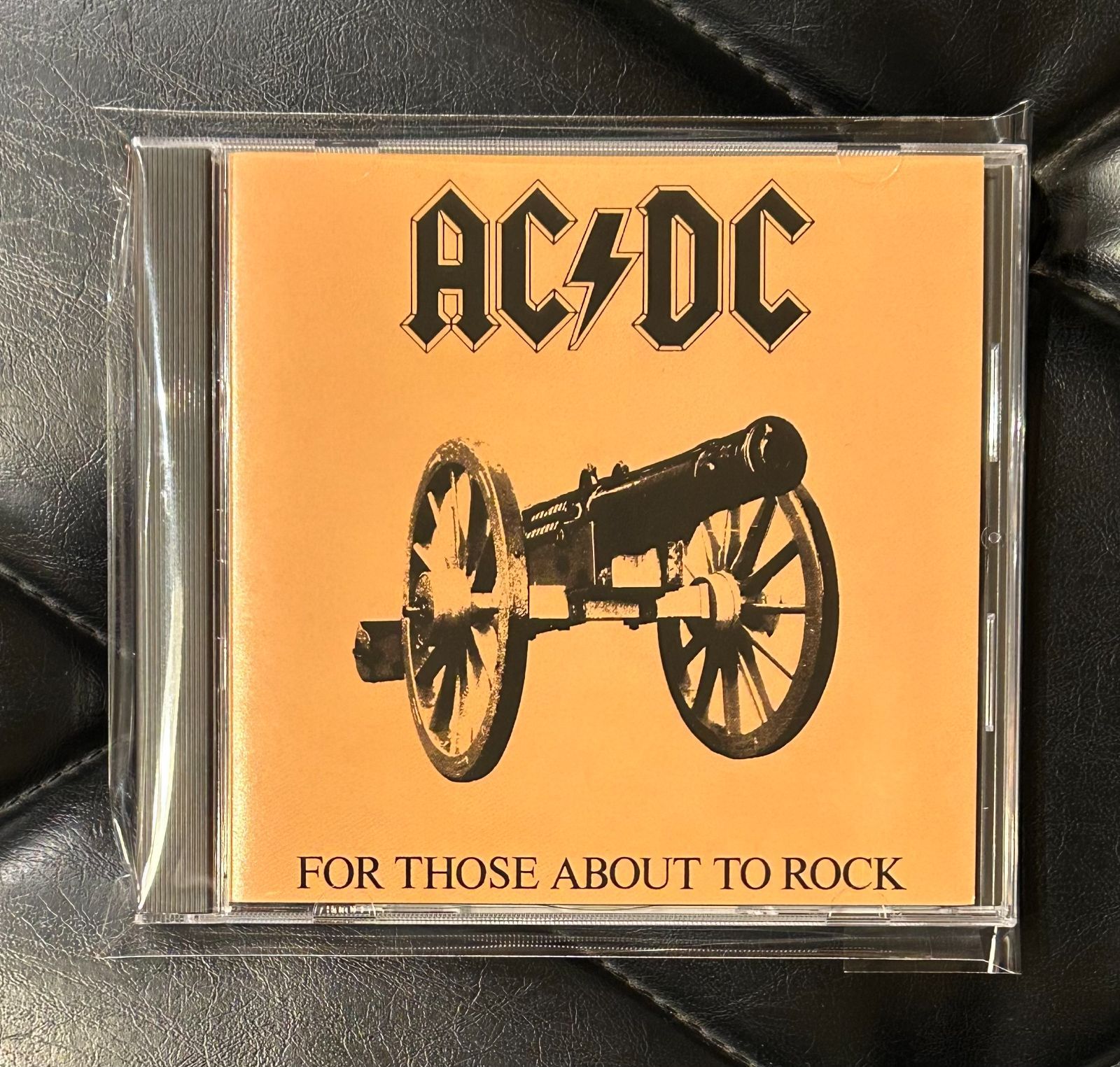 旧規格国内盤CD】AC/DC 「悪魔の招待状」 アンガス・ヤング - メルカリ