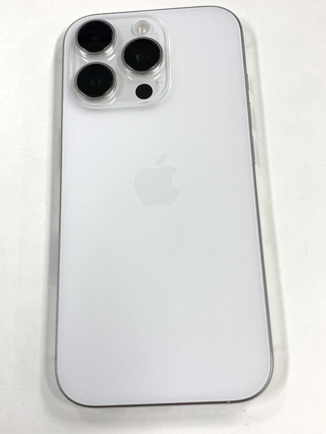 電池100% iPhone16 Pro 256GB ホワイトチタニウム SIMフリー 公式