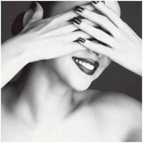 CD)FEEL - 安室奈美恵 (特典ポスター無)／安室奈美恵 - メルカリ