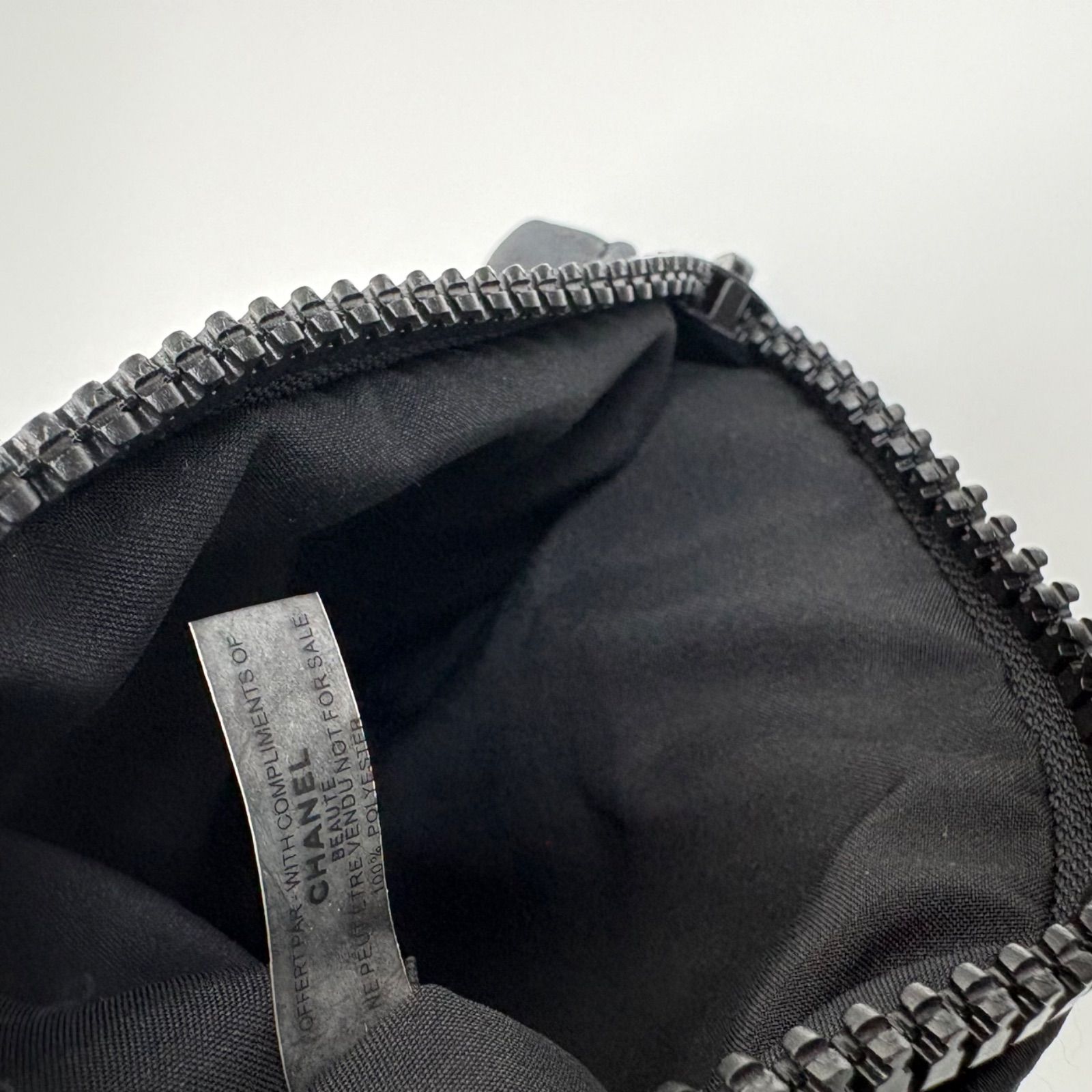 CHANEL シャネル ノベルティ ポーチ 黒 ブラック 化粧ポーチ 小物入れ