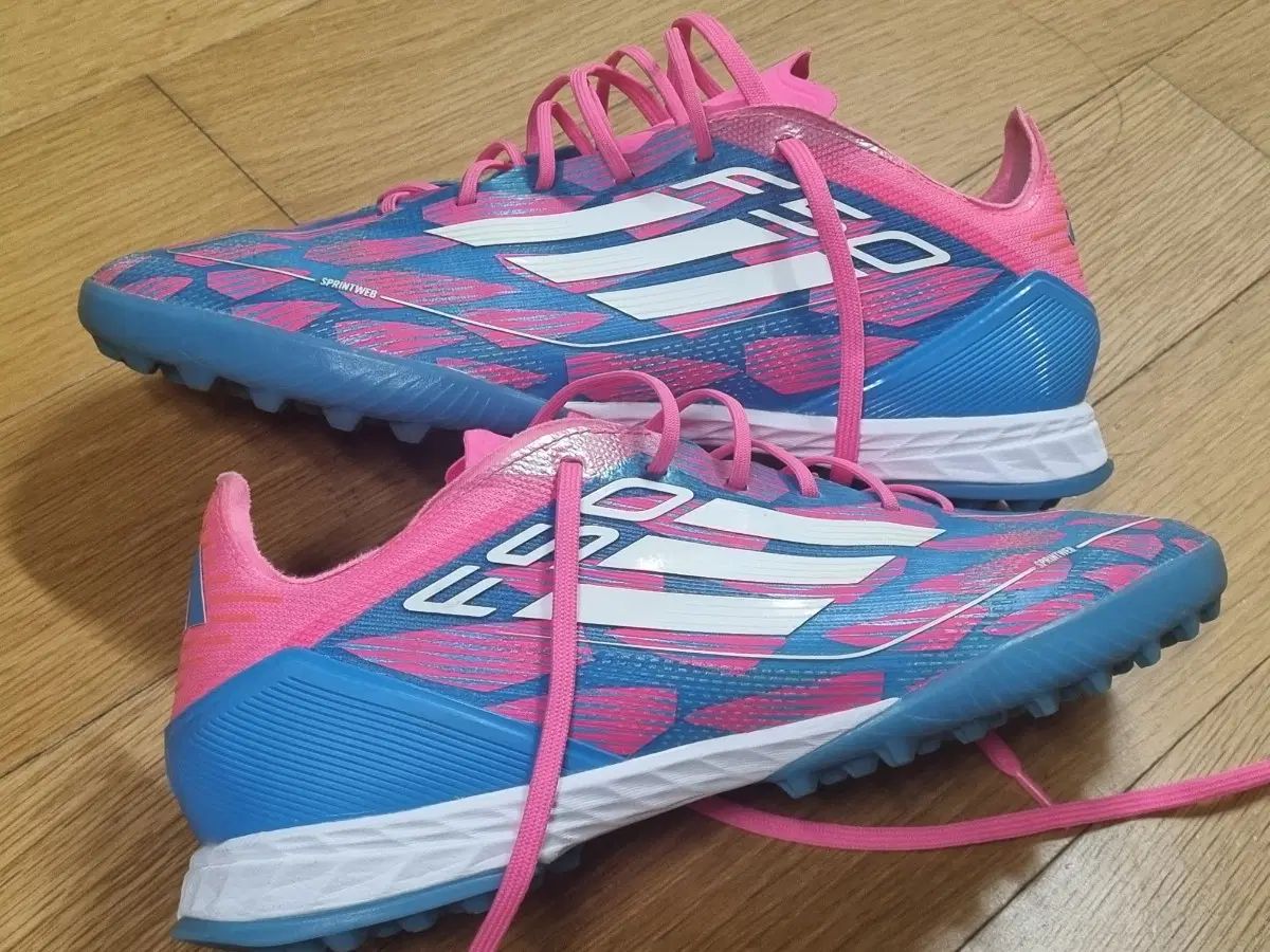 255 F50 プロ TF アディダス サッカーシューズ タフシューズ サッカーシューズ TFシューズ