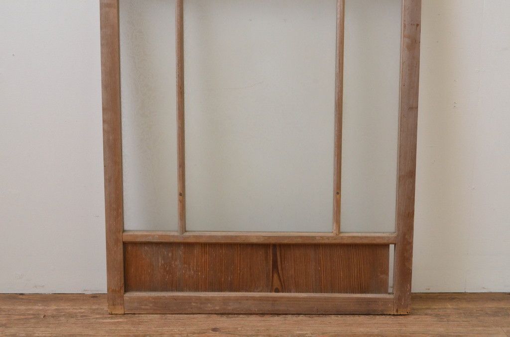 ▼現状販売▼ FIXガラス窓1枚 アンティーク建具 昭和初期 大正ロマン レトロ 4～7営業日前後で発送(※修理加工希望の方3ヶ月程で発送) R-067550