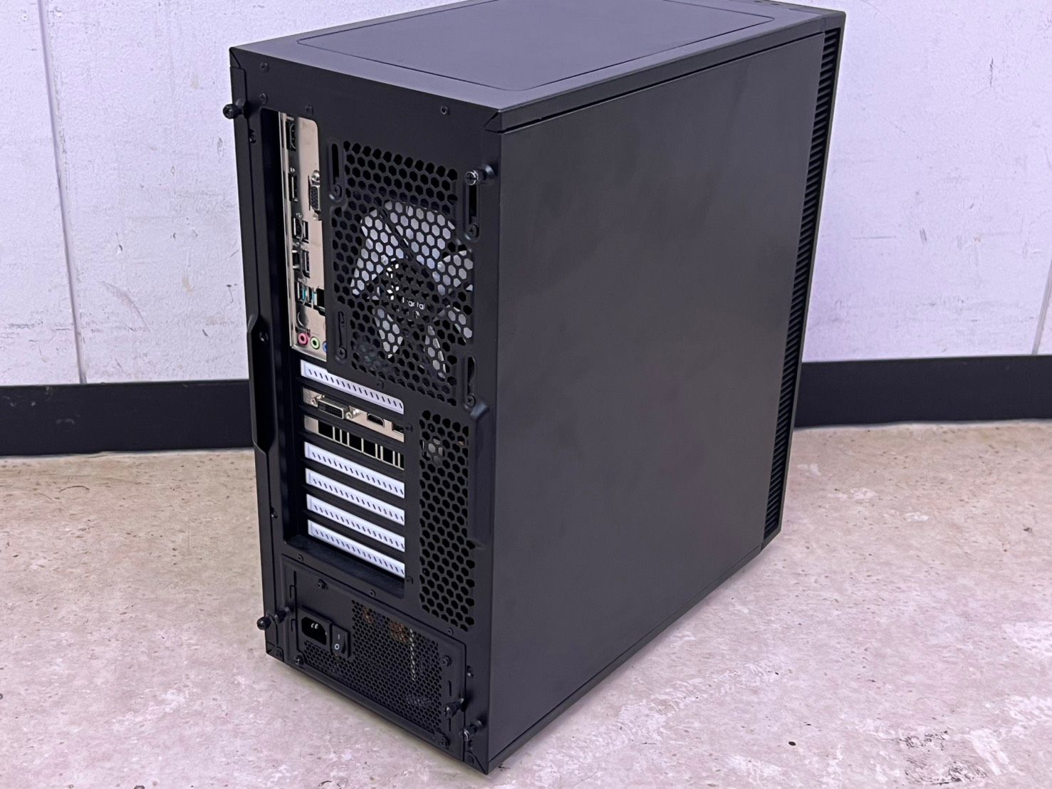 中古ゲーミングPC Core i3 GTX1660S Win11 - メルカリ
