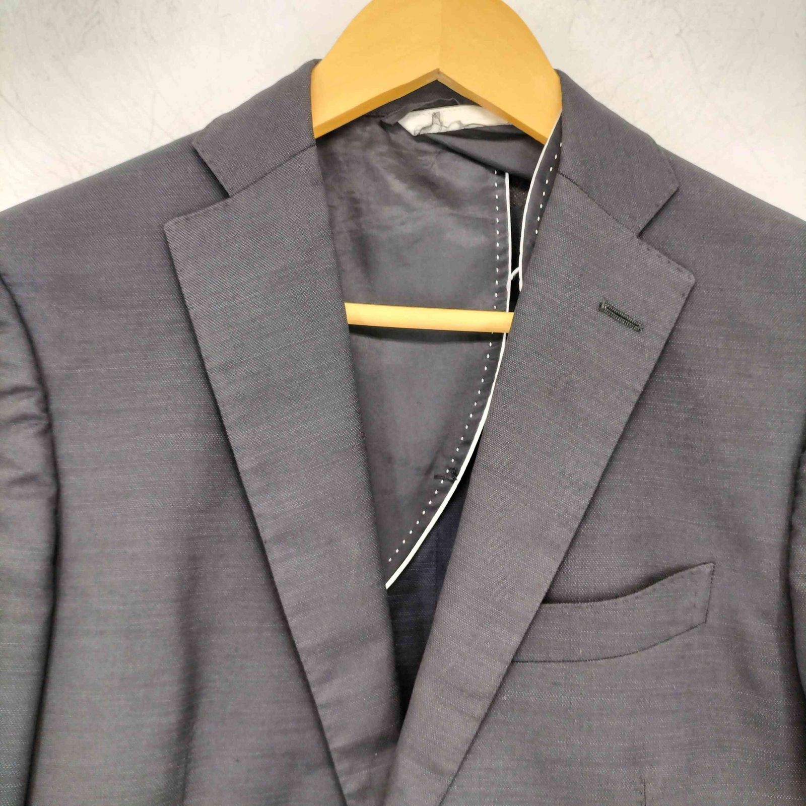 https://assets.mercari-shops-static.com/-/large/plain/2JVSguQisDjbuLjKKemybb.jpg@jpg