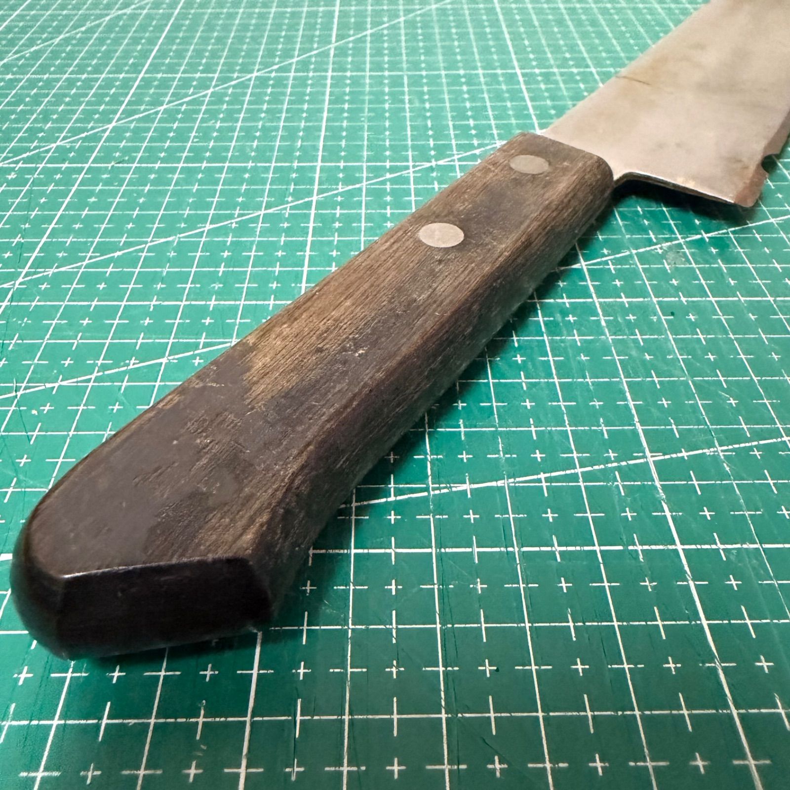 月界☆三徳包丁☆185mm☆本割込☆ステンレスDP材☆両刃☆大きな欠け