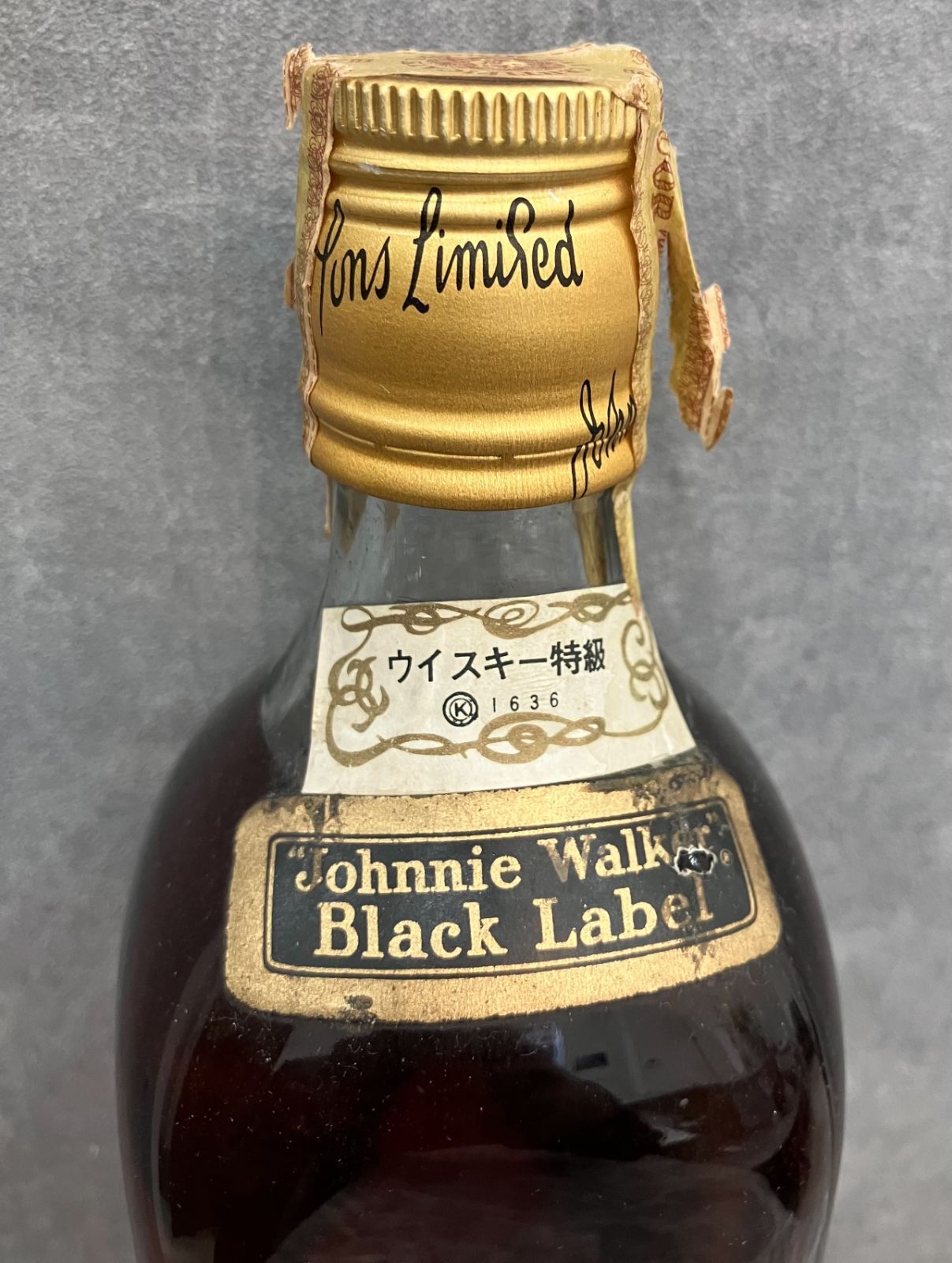 未開封古酒】ジョニーウォーカー ブラックラベル 金キャップ特級 760ml