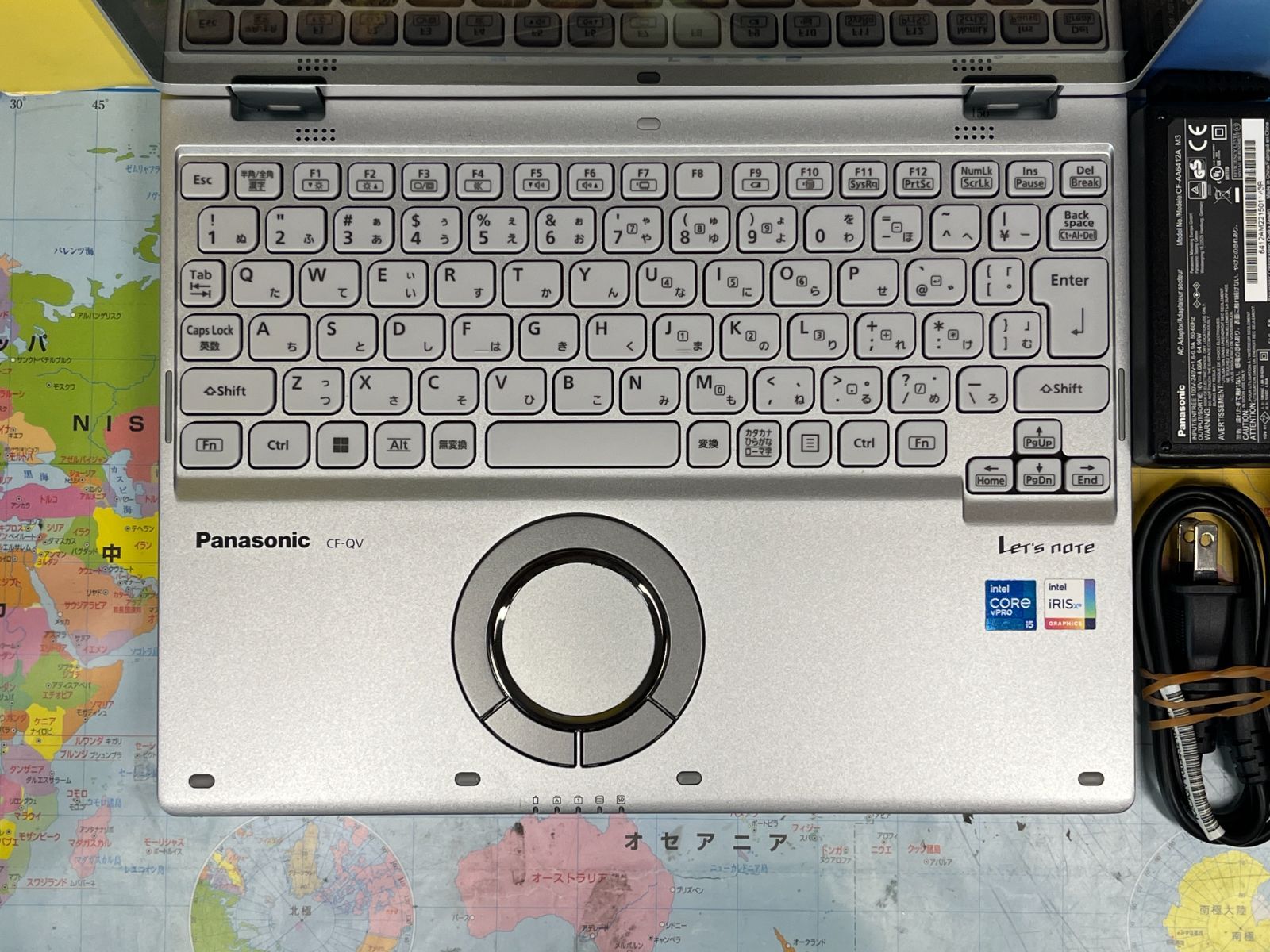 極美品 16GB レッツノート CF-QV1 2in1 タッチ 非常綺麗 超軽量 極美品 16GB レッツノート CF-QV1 2in1 12型 タブレット 軽量 元気