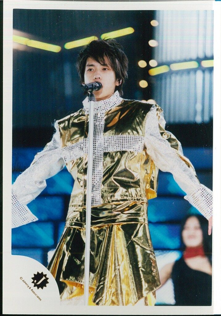 嵐 03-04年 カウントダウンコンサート 二宮和也 公式写真 *1枚 - メルカリ