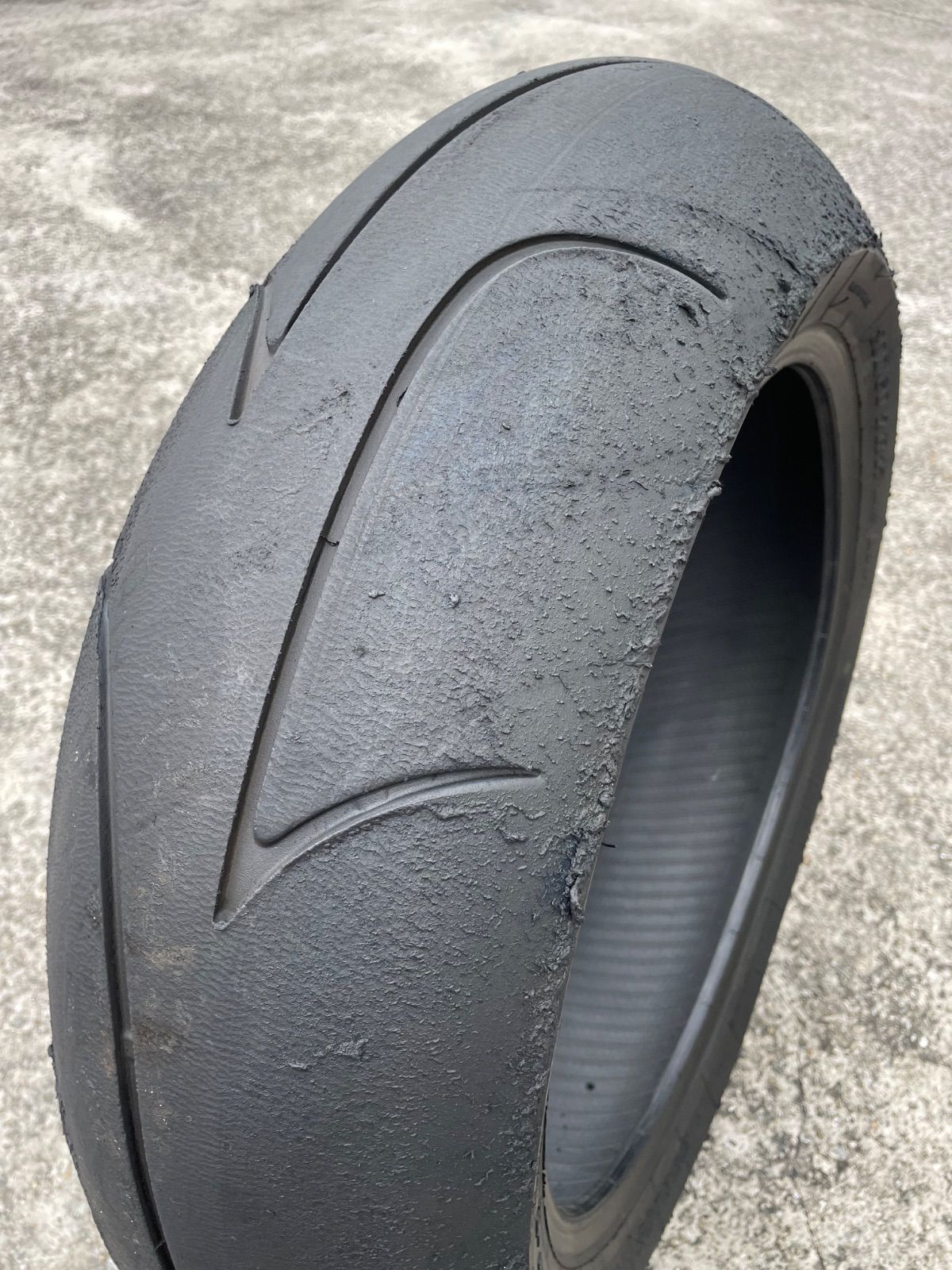 ダンロップ D213GP PRO2 200/60ZR17 1448 11,840円