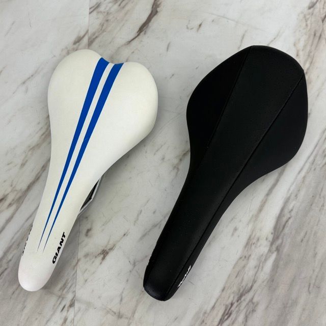 tyrell GIANT サドル 2点セット 【中古】ロードバイク 自転車用 タイレル ジャイアント /517936 6,704円